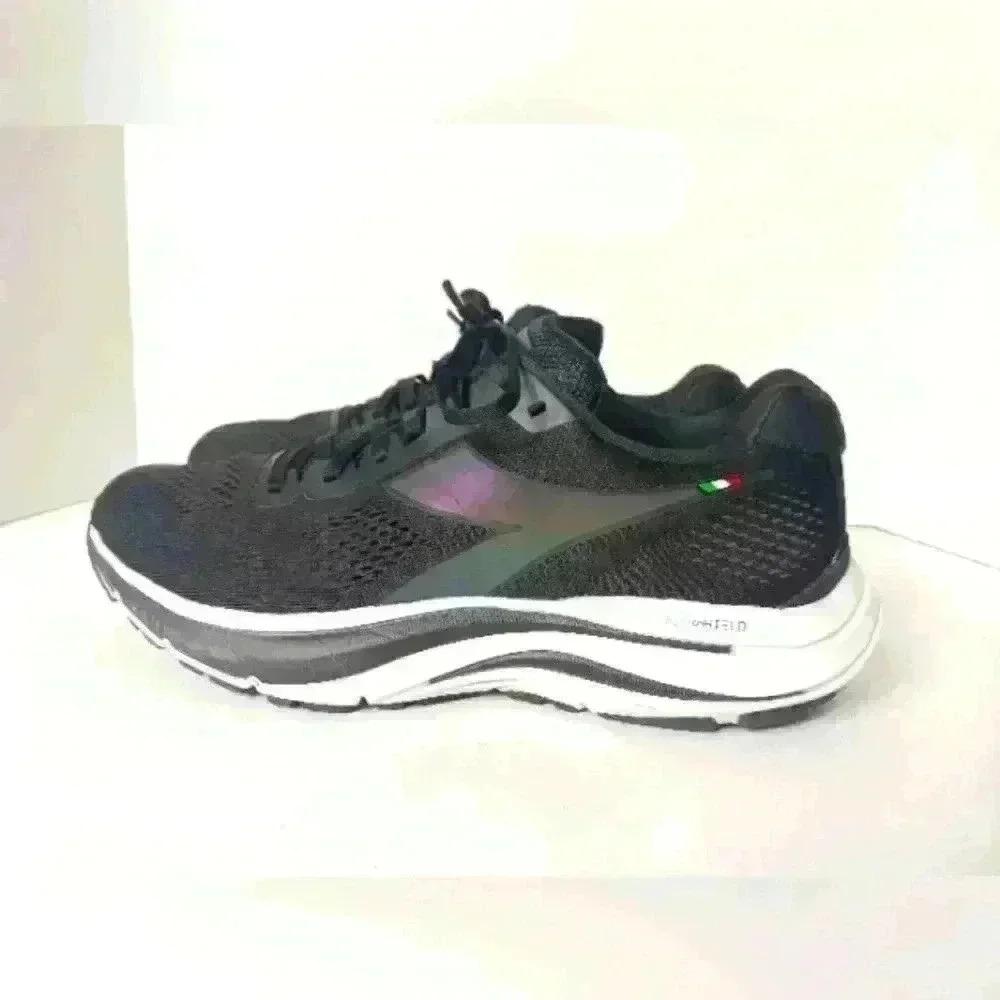Diadora Mythos Blueshield 7 Vortice Hip Wonen's 9 Black Running Shoes